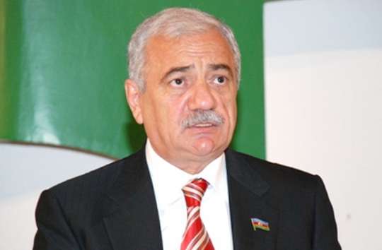“Hələ nəvələrinə də “putyovka” istəyirlər” – Deputatdan məmurlara ETİRAZ