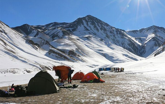 Alpinistləri 3 qrup axtarır - FOTO