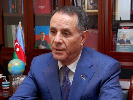 Novruz Məmmədov: "Beynəlxalq aləm proseslərin arxasınca sürünür"