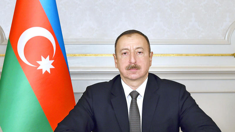 İlham Əliyev Qətər əmirini təbrik etdi
