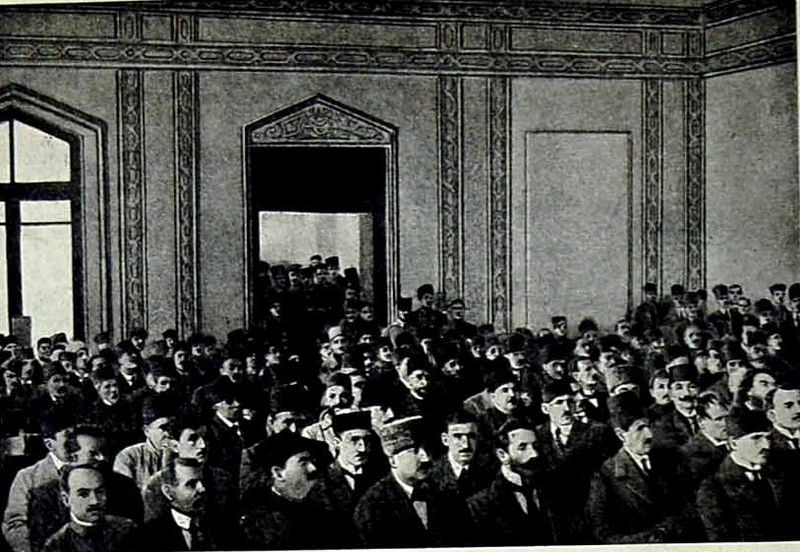 Şərqdə yaradılan ilk parlament