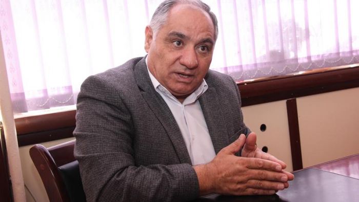 Efirdə “ağlaşan” məşhurlar: onlar niyə yazıqlanır?