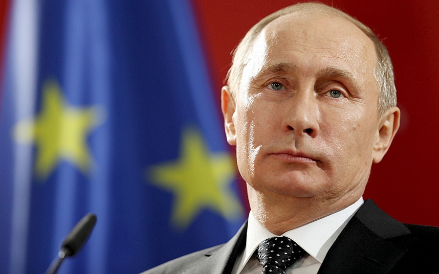 Putin sənədlərini Seçki Komissiyasına təqdim etdi