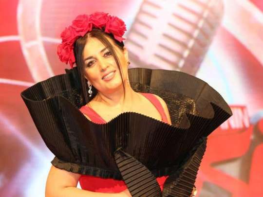 Elza sponsorunun kimliyini açıqladı: “Mənə evi, avtomobili o bağışlayıb”