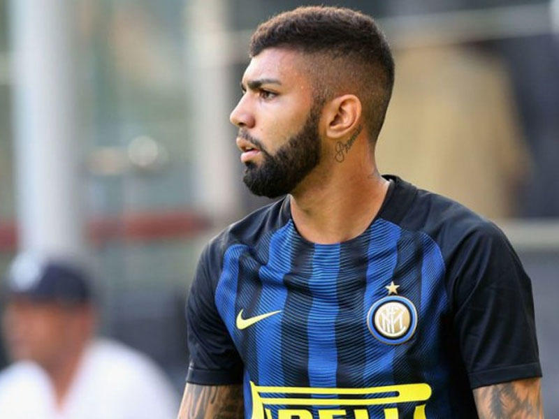 "İnter"in futbolçusu ilin ən pis oyunçusu seçildi