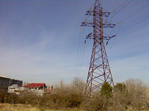 Çində elektrik dirəyi aşıb - 4 ölü