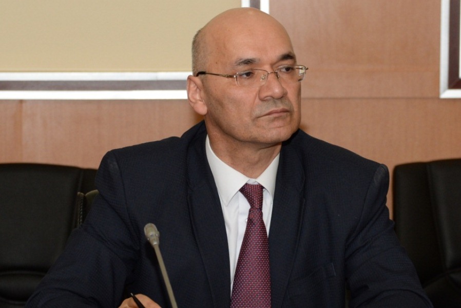 Paltarınızda bu varsa, deməli, sizi izləyirlər – Diqqət