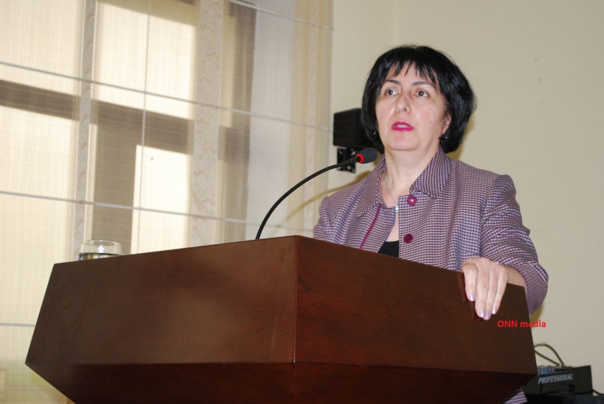 "Siyasi örtüyə bürünmüş erməni tarixşünaslığına giriş haqqında tədqiqat" - Firdovsiyyə Əhmədova