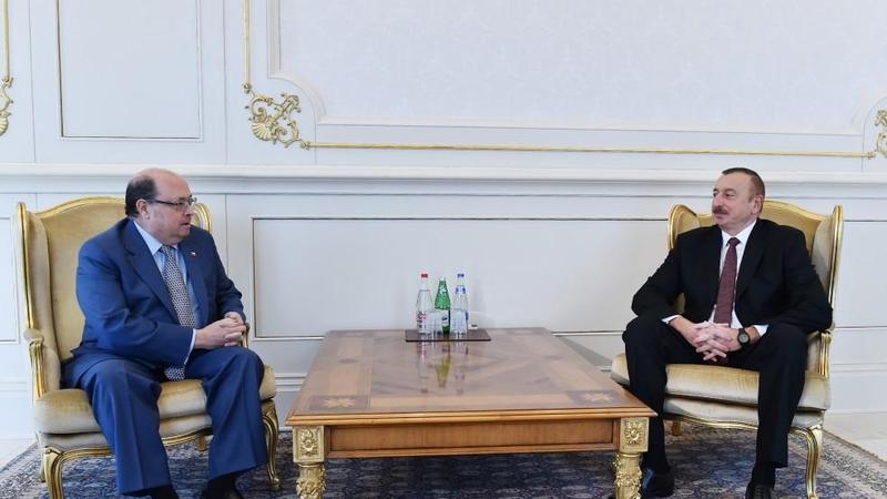 Prezident səfirlərin etimadnamələrini qəbul etdi - FOTO