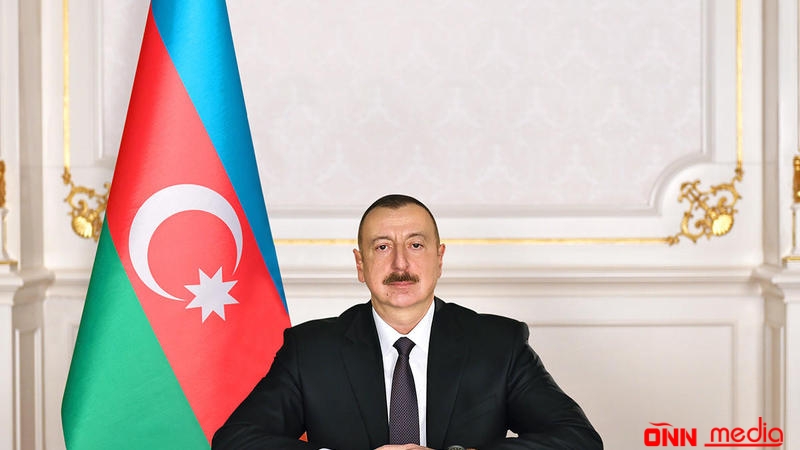 İlham Əliyev Küveytin əmiri və hökumət başçısını təbrik etdi