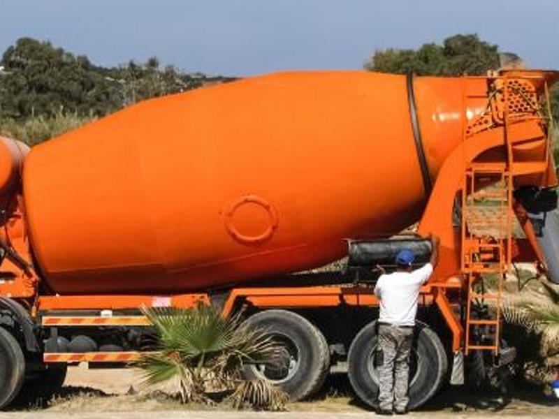 BƏƏ-də betonqarışdıran maşında 22 miqrant saxlanılıb