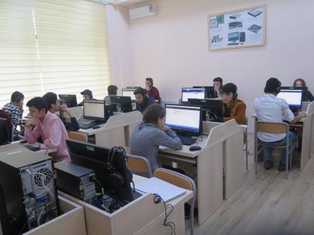 Bu Universitetdə ingilis dili üzrə final imtahanlar belə keçirilir