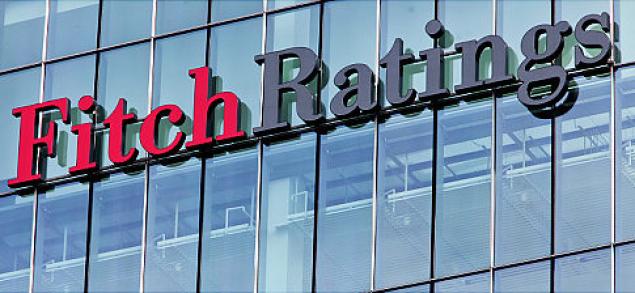 “Fitch”dən manatla bağlı praqnoz