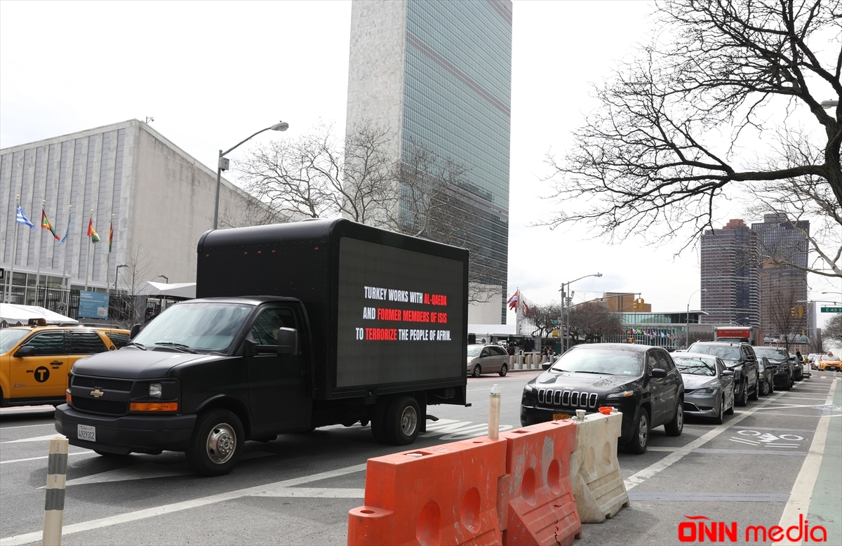 New York küçələrində Afrin yalanı