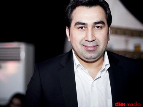 Elton xarici görünüşü ilə təəcübləndirdi