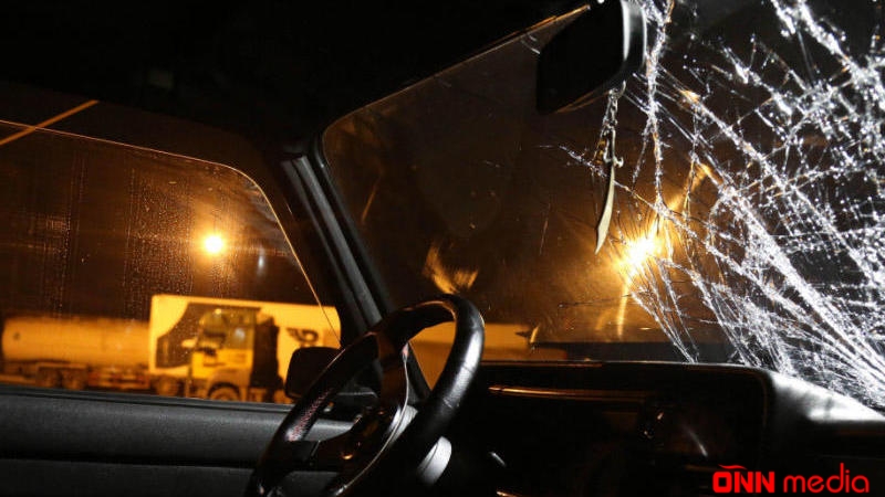 Şirvanda mikroavtobus qəzaya uğradı: 15 yaralı