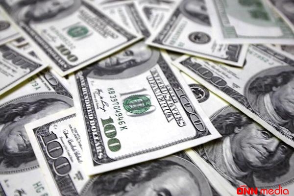 Dollar həftənin ilk günü bu qiymətə satılacaq