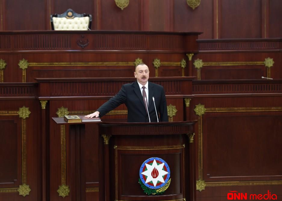 Prezidentin andiçmə mərasimindən FOTOLAR