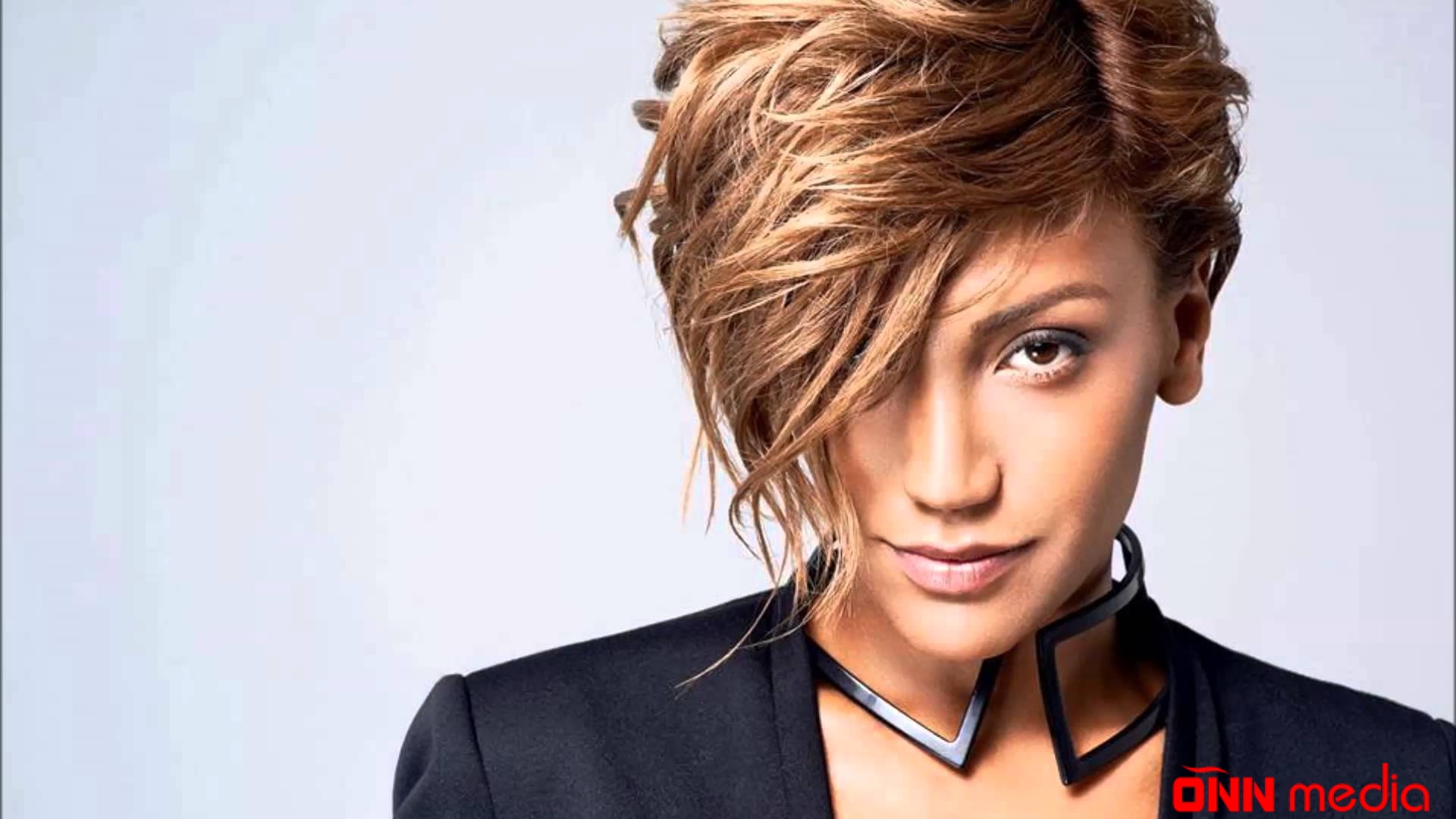 Röya da Yıldız Tilbe üçün “39-lar”a qoşuldu