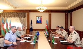 Zakir Həsənov NATO generalları ilə görüşüb