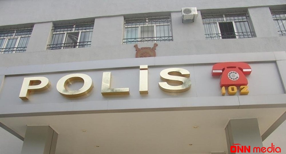 Polis İdarəsinin həyətində maraqlı hadisə