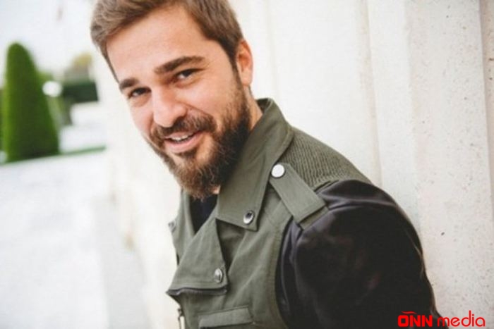 “Diriliş Ertuğrul”un qəhrəmanına romantik təbrik - FOTOLAR