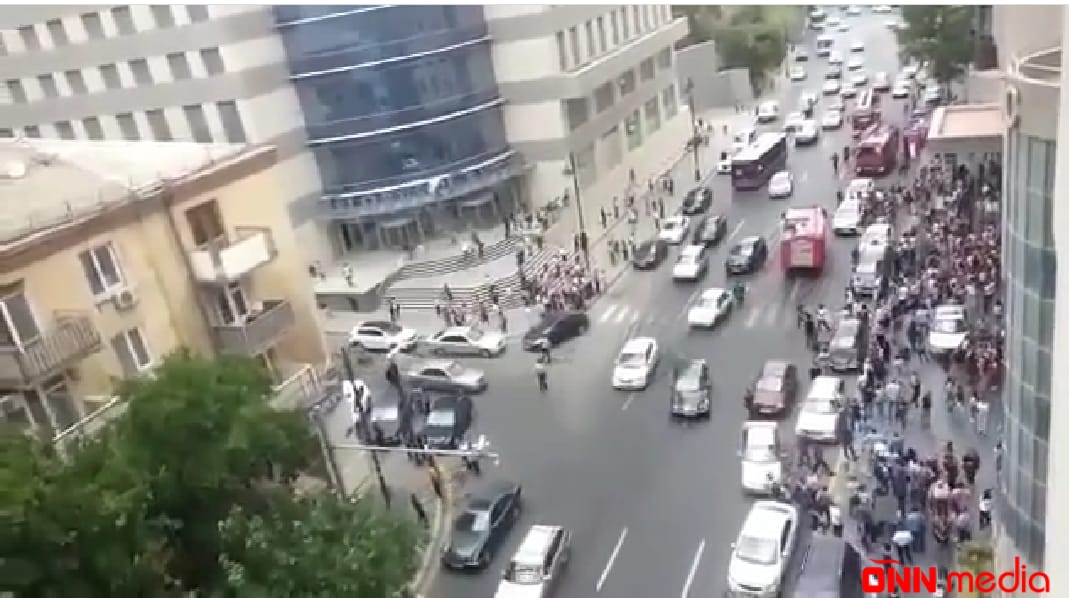 SON DƏQİQƏ: "Caspian Plaza"da yanğın