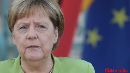 Merkel: Bakıdakı danışıqlar deputatdan daha önəmlidir