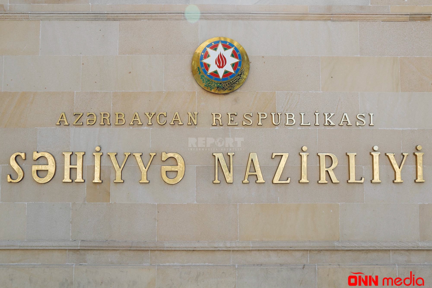 Baş nazir Səhiyyə Nazirliyi ilə bağlı qərar imzaladı
