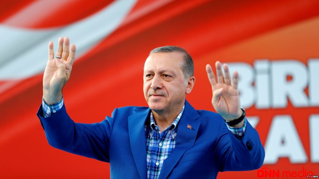Minlərlə azərbaycanlı Ərdoğanı gözləyir