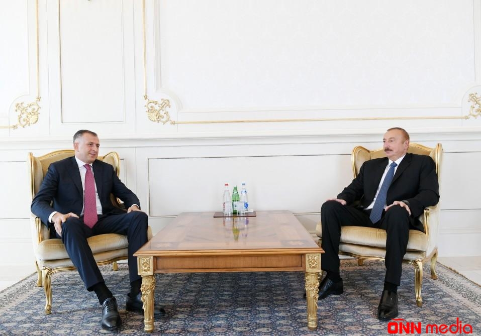 Prezident İlham Əliyev Gürcüstanın yeni səfirinin etimadnaməsini qəbul edib