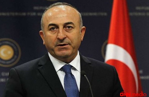 Mövlud Çavuşoğlu Qətər XİN rəhbəri ilə telefon danışığı edib