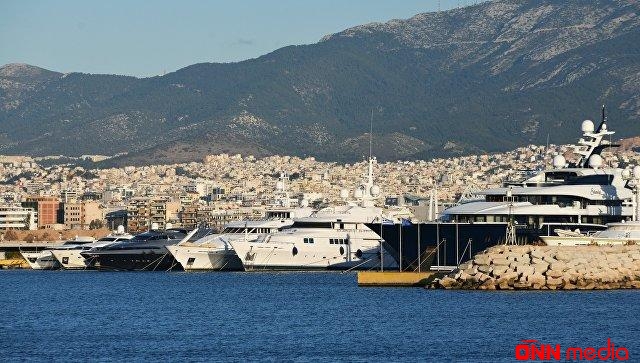 Yunanıstanda gəmilər niyə durdu?