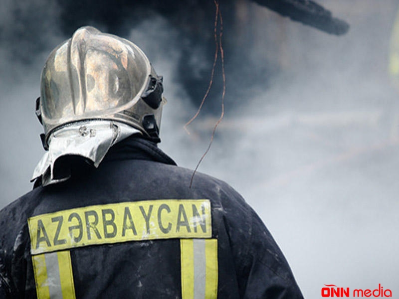 Kafedə yanğın baş verib