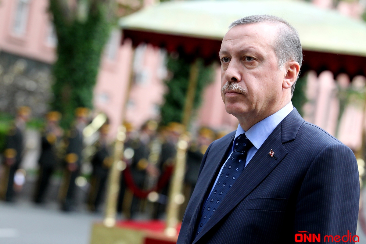 Ərdoğan bu ölkənin dövlət nişanı ilə təltif edildi