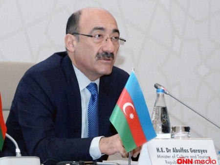 Əbülfəs Qarayev: "İclasa ürək ağrısı ilə gəldim“