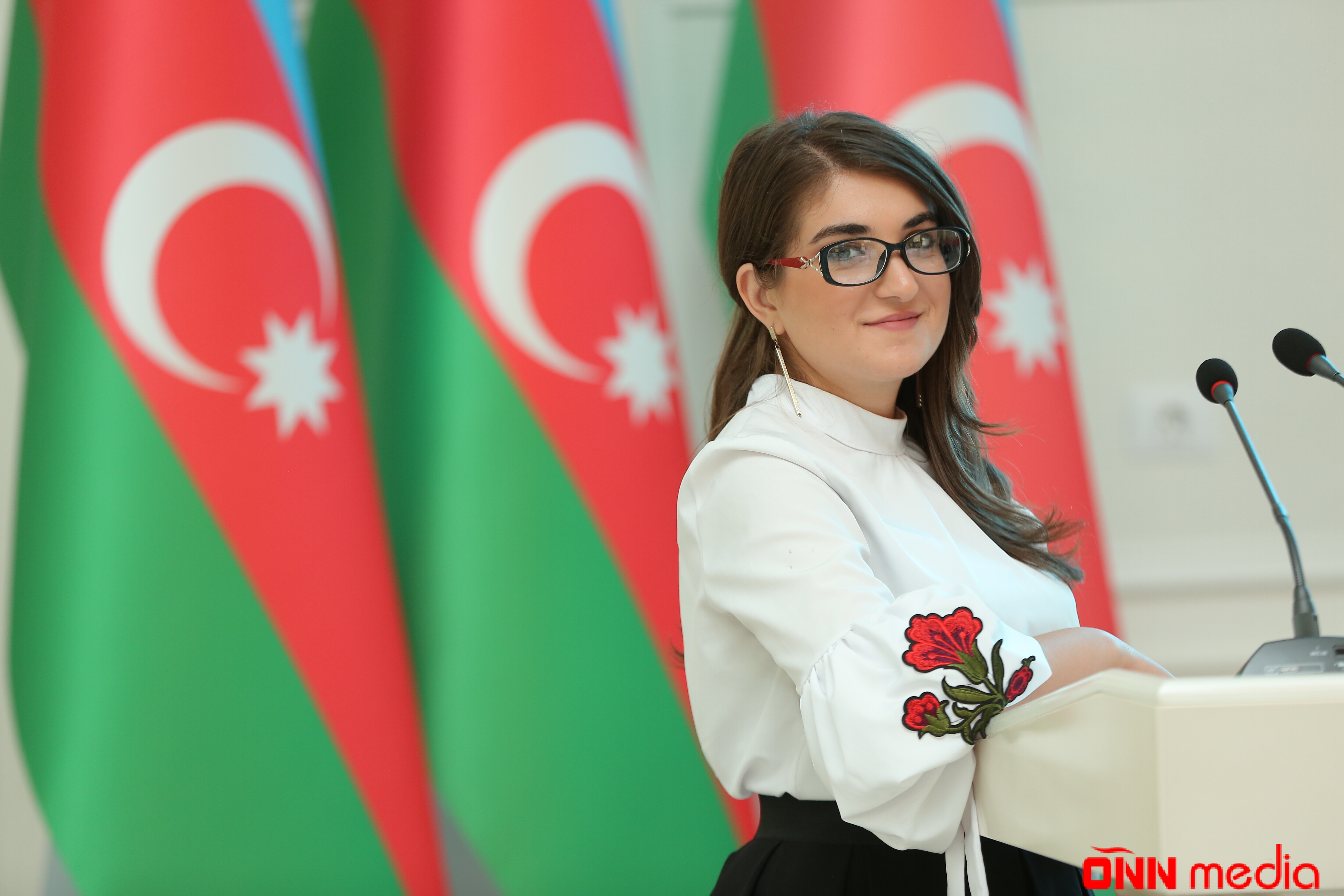 “Beynəlxalq qızlar günü”nə özəl...