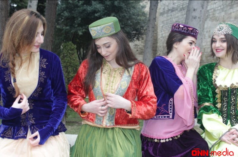 Milli geyim milli ruhumuzun yüksəlməsində mühüm amildir