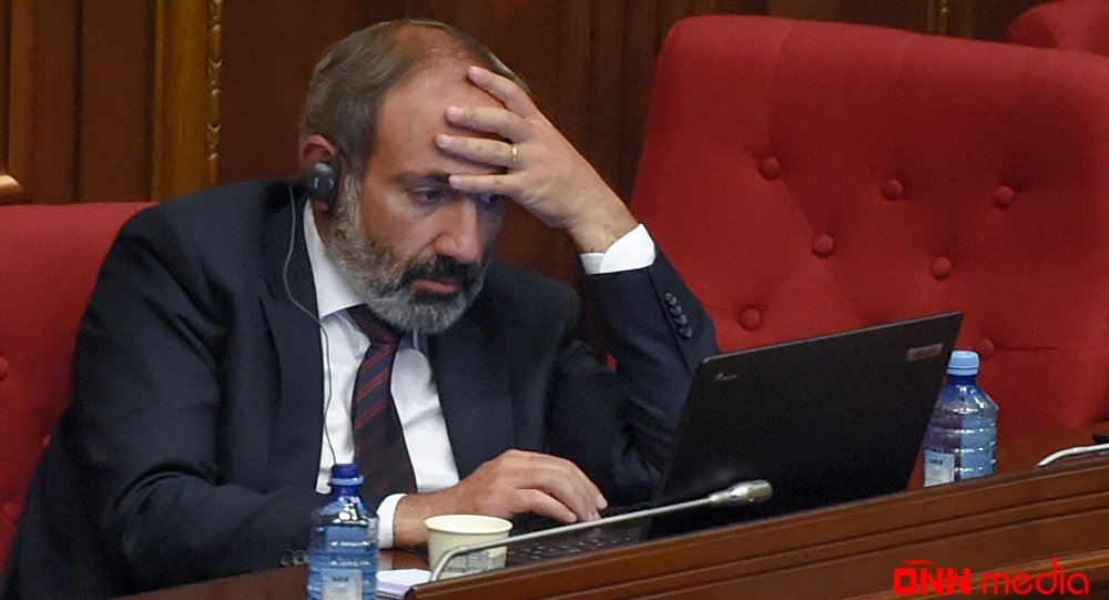 Sarkisyan və Paşinyan arasında nə baş verir?