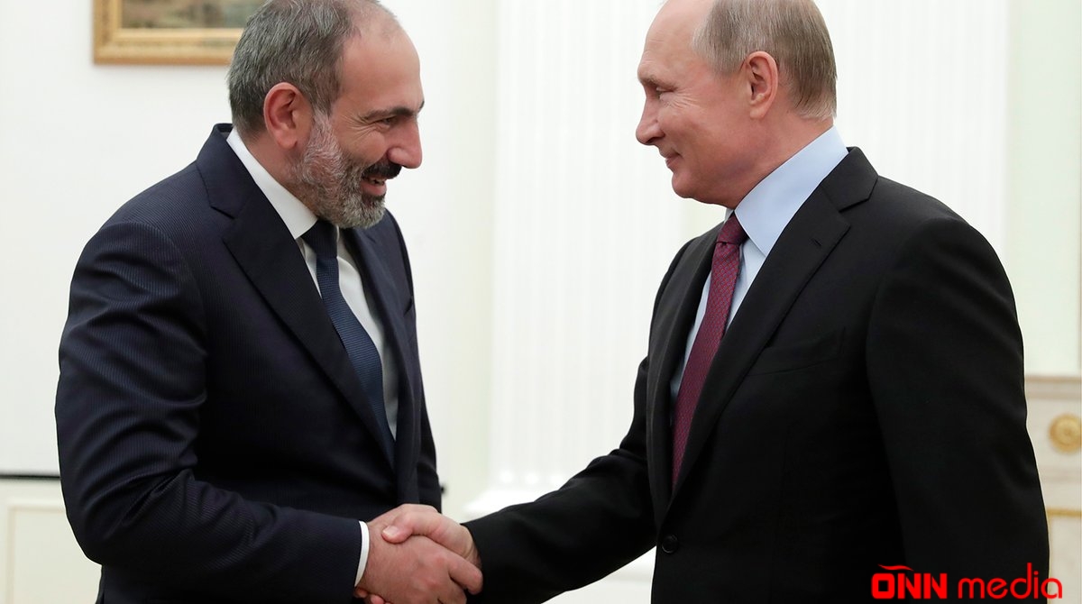 Putinlə Paşinyan telefonda danışdı: Qarşılıqlı fəaliyyət...