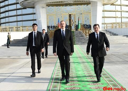 İlham Əliyevin Türkmənistan səfəri başa çatdı