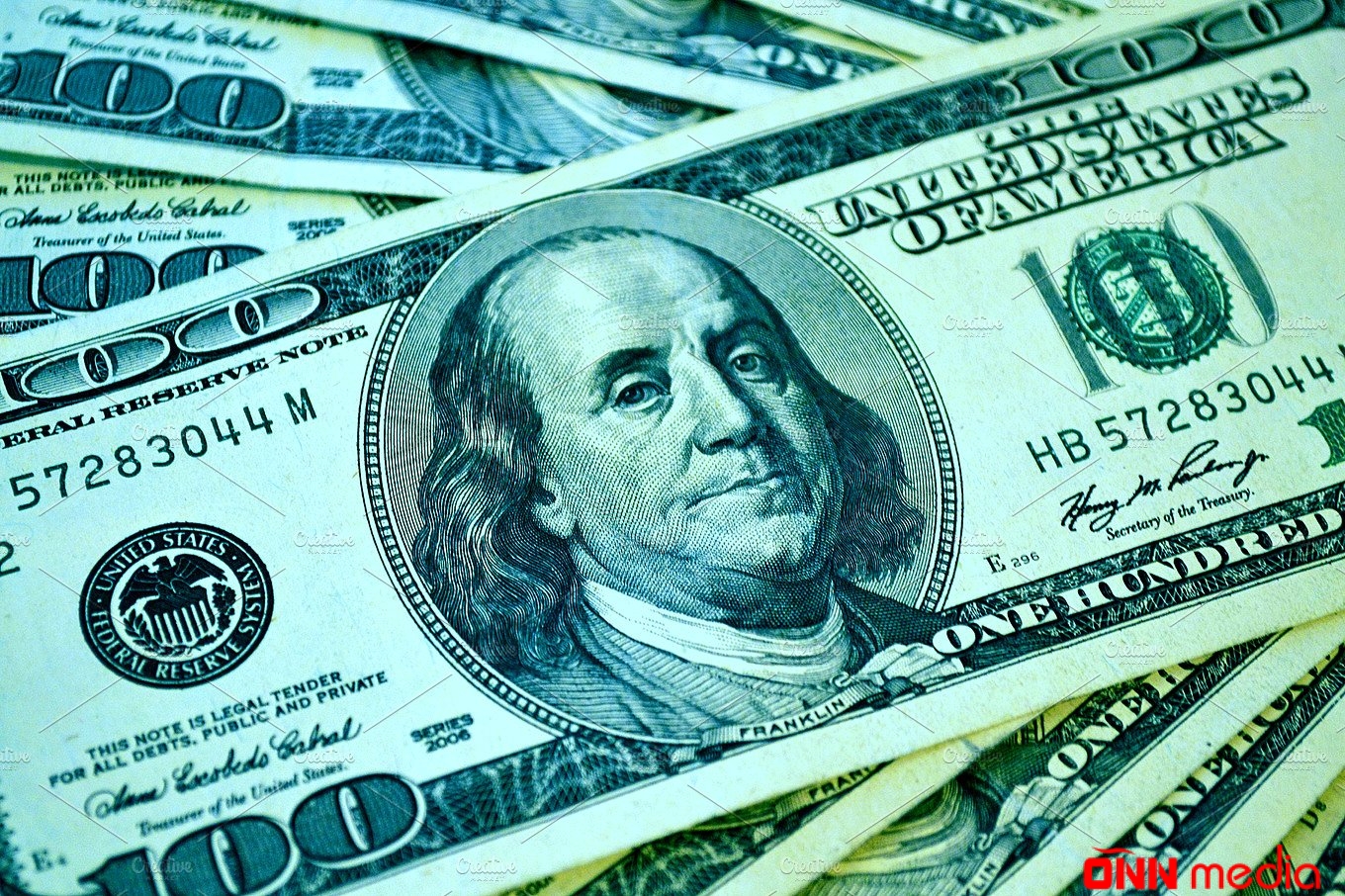 Dollar almaq istəyənlərin NƏZƏRİNƏ