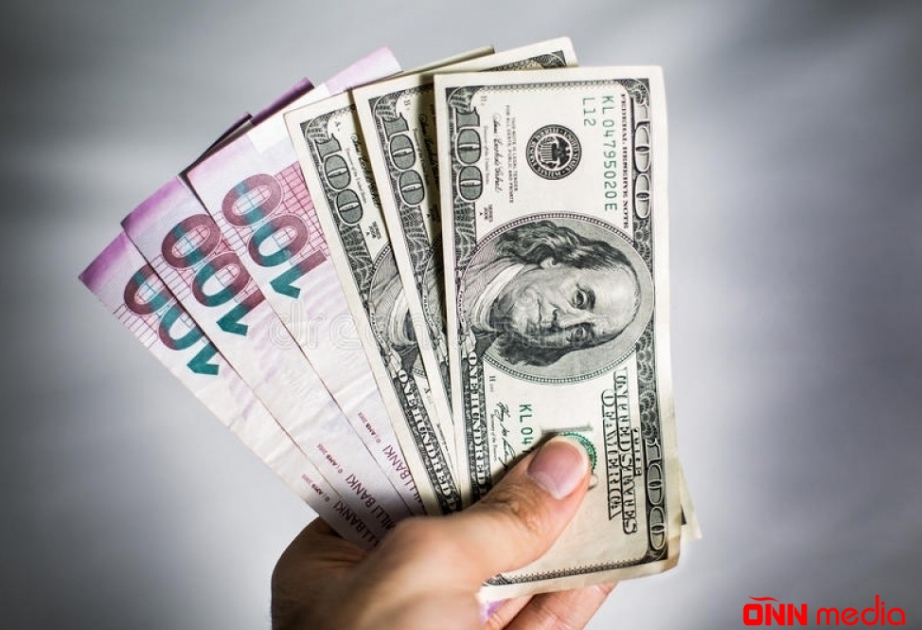 Dollar almaq istəyənlərin NƏZƏRİNƏ
