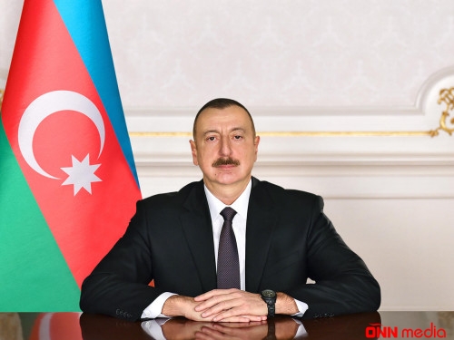 İlham Əliyev İsmayıl Berdiyevi ordenlə təltif etdi