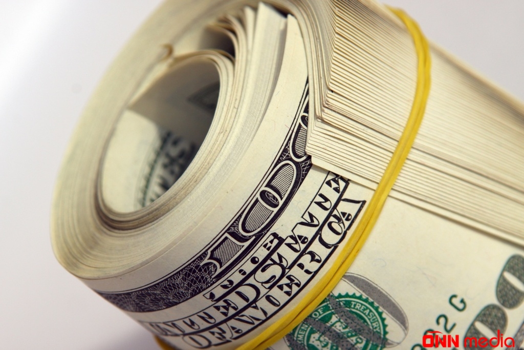 Dollar almaq istəyənlərin NƏZƏRİNƏ