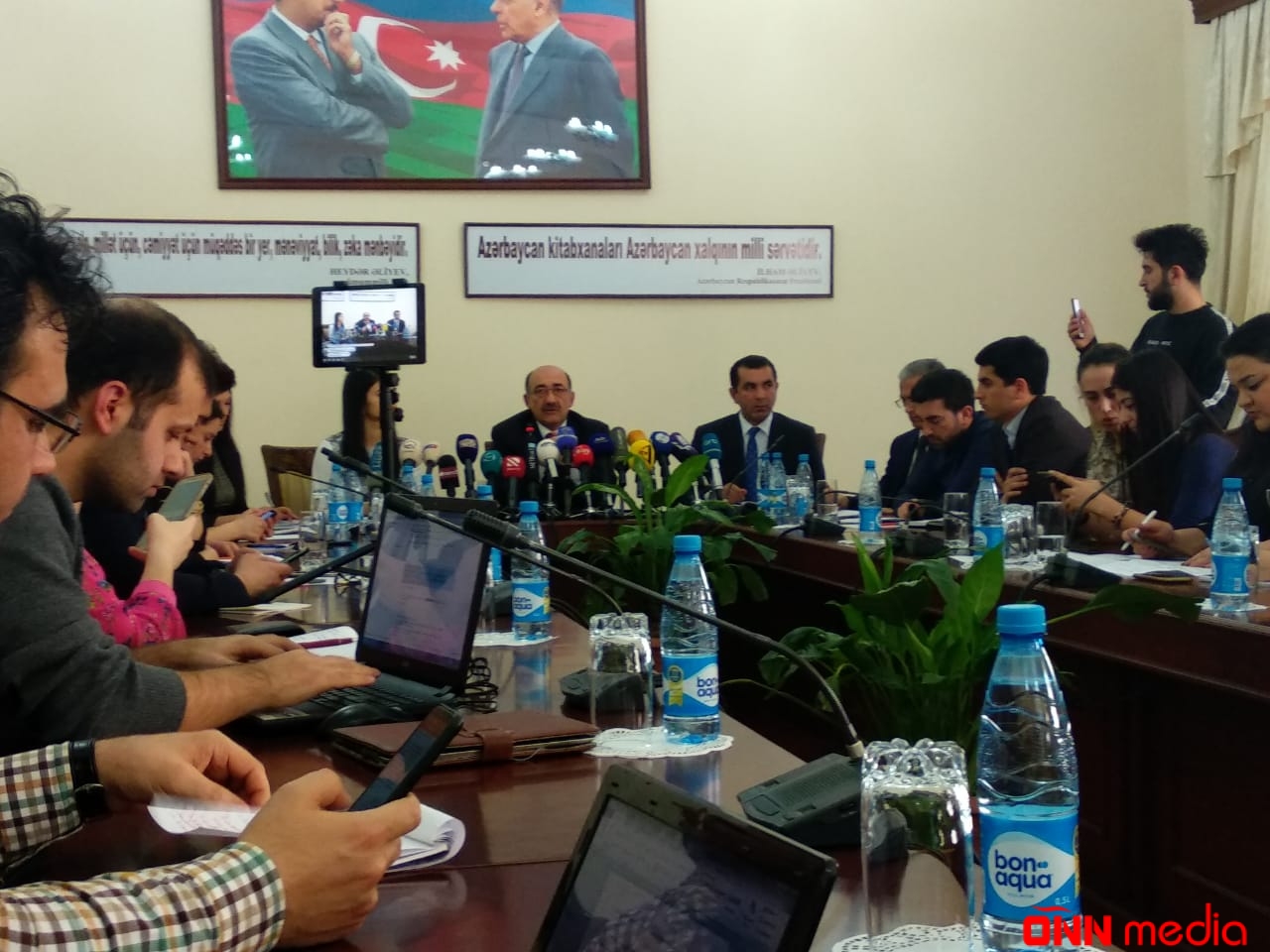 Əbülfəs Qarayevdən Afətin ifasına reaksiya