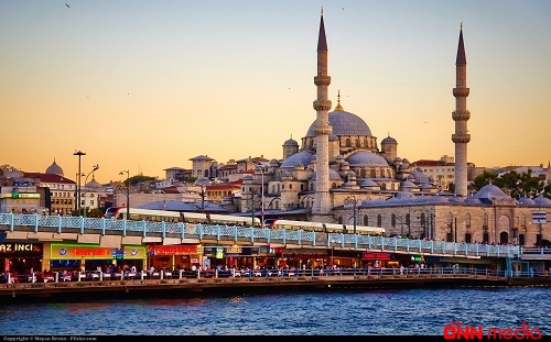 İstanbulda Qalata qülləsində faciə