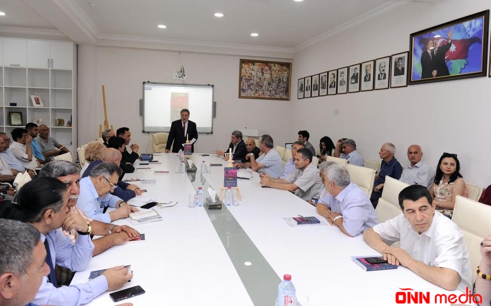 Azərbaycan ədəbiyyatı tarixində Yunus Oğuz missiyası