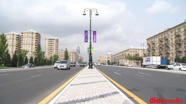 Mərkəzi yollarda işıqlar gündüzlər niyə söndürülmür? -"Azərişıq"dan cavab