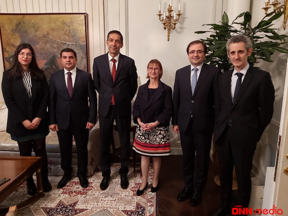 Fransada Naxçıvanla bağlı təqdimat oldu